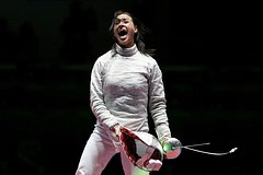 Российская фехтовальщица Егорян выиграла золото на чемпионате мира
