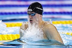 Российские пловцы завоевали золото в эстафете на ЧМ