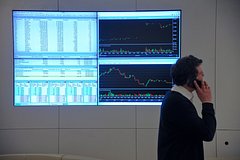 Российский фондовый рынок стал снижаться на фоне &laquo;вечного перемирия&raquo; Израиля и Ирана