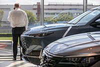 Россию завалили подержанными машинами