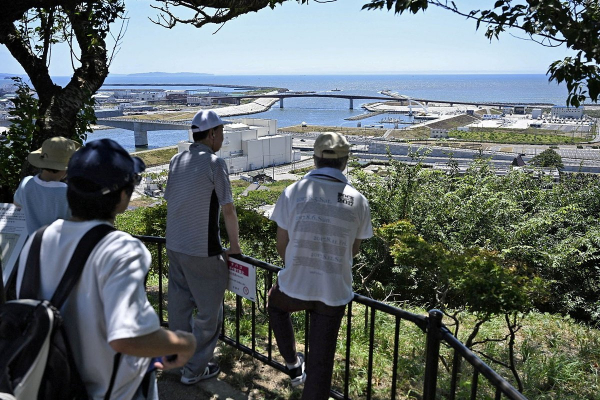 Рухнувший детсад, развалившийся аэропорт и затопленный завод: пугающие кадры с последствиями мощнейшего землетрясения на Камчатке