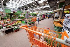 Сеть магазинов с названием из трех букв переименуют