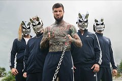 Солиста российской дэткор-группы задержали во время съемок клипа