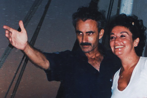 Тюремная надзирательница занималась с заключенным сексом по телефону и попала за решетку