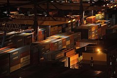 Торговля Китая с Россией и США сократилась почти одинаково