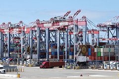 Торговые войны назвали нормой для США