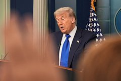Трамп иронично раскритиковал Японию и вновь пригрозил пошлинами