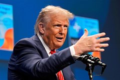 Трамп рассказал о кандидатах на замену &laquo;очень глупому&raquo; главе ФРС