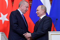 Трампа назвали противником понижения потолка цен на российскую нефть