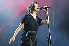 У Земфиры нашли долг за ЖКУ в подвале