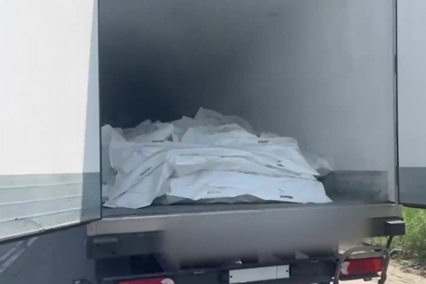 Украина неожиданно перенесла обмен пленными. На границе остались тысячи тел бойцов. Что об этом известно?