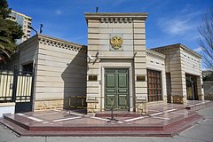 В Азербайджане призвали сжечь посольство России