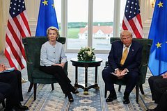 В Брюсселе заявили об отсутствии юридических обязательств в договоренностях с Трампом