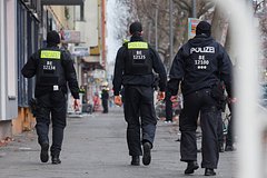 В Германии отобрали паспорта у семьи российского журналиста. Полиция опасается, что они могут скрыться