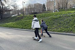 В Госдуме оценили темпы выдачи банковских карт несовершеннолетним