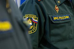 В крупном московском ТЦ на подземном паркинге обвалился потолок