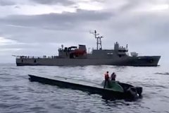 В Мексике перехватили подлодку с тоннами кокаина