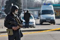 В Новосибирской области пьяные мужчины и женщина устроили перестрелку на парковке