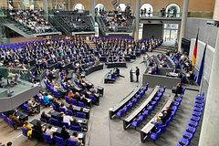 В отменившей &laquo;долговой тормоз&raquo; Германии оценили дефицит бюджета на ближайшие годы