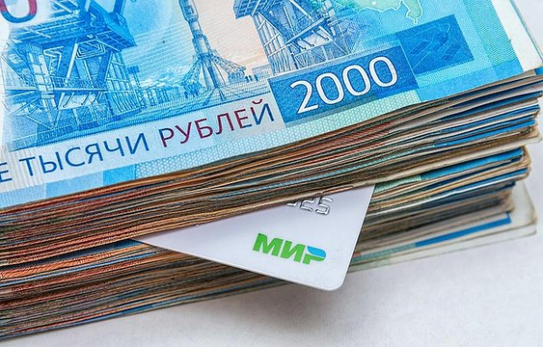 В России будут приостанавливать небольшие переводы на карту. Почему их могут заблокировать и что делать, если это произошло?