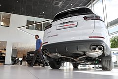 В России обрушился спрос на долгосрочную аренду машин