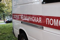 В российском городе двухлетний ребенок упал в прикрытый картоном люк