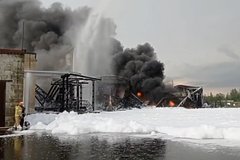 В российском регионе загорелась установка по производству битума