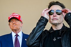 В США сообщили о намерении администрации Трампа сохранить контракты SpaceX