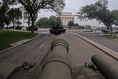 В США усомнились в необходимости устроенного Трампом военного парада