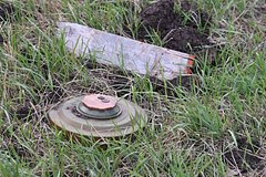 В зоне СВО заметили наземный дрон с колесами из мин