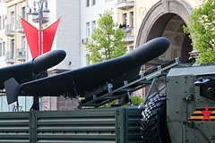 Военный прокомментировал погоню украинского кукурузника за российским дроном