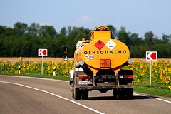 Возможность полного запрета на вывоз бензина из России оценили