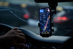 Возможность провести мобильную связь на всех дорогах России оценили