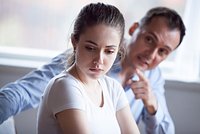 Женщина посмотрела записи с камеры наблюдения и сделала неприятное открытие о муже