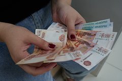 Зумеры в России назвали необходимую частоту индексации зарплат